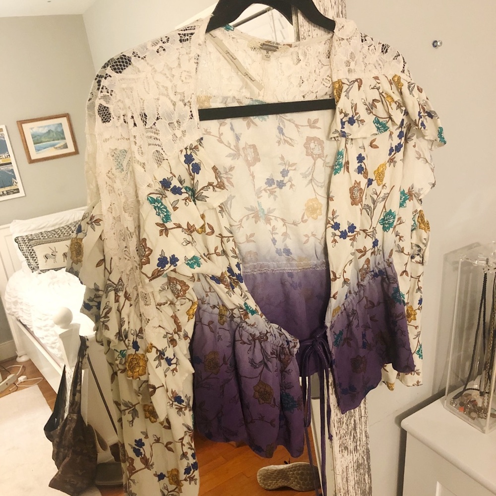 Gimmicks Top